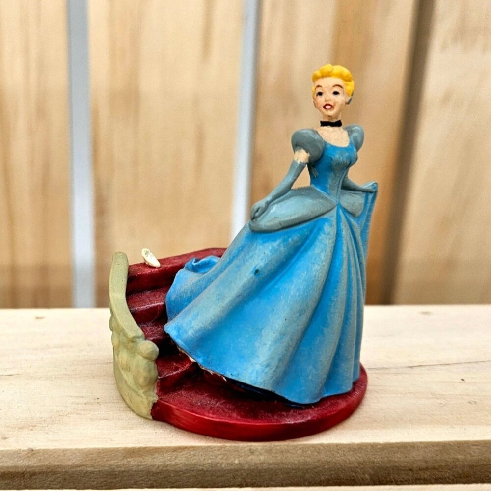 Cinderella - Walt Disney Magic Thimble Collection by Lenox